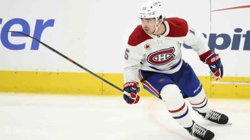 Newhook Stars as Canadiens Defeat Maple Leafs