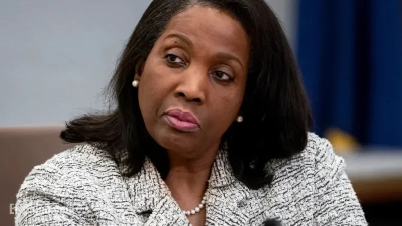 Supreme Court Allows Fed Governor Lisa Cook to Remain Until January Hearing