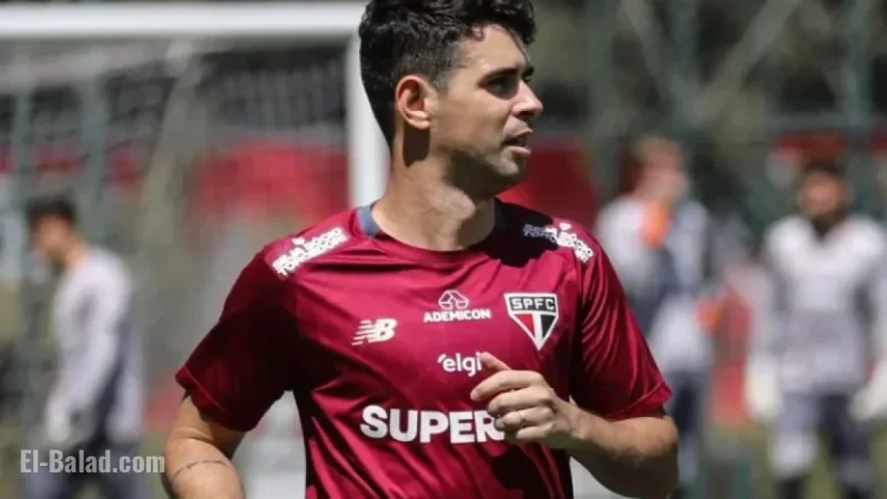 Crespo Reconsiders: Oscar Joins São Paulo Game After Two Months