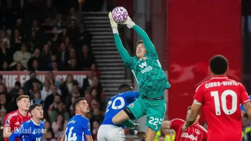 Man United Keeper Change: Roefs Starts for Sunderland