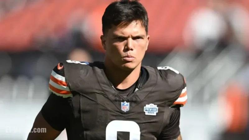 Dillon Gabriel’s TD Pass Propels Browns to Lead Over Vikings in London