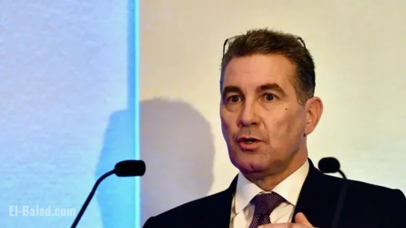 SRA Mandates Firms to Inform Clients of Potential Exit Fees