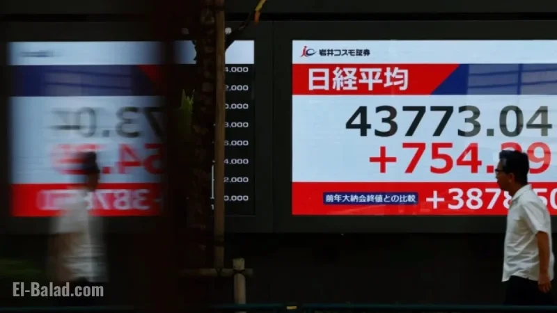 Stocks Plunge, Gold Surpasses $4,000 Amid Political Tension