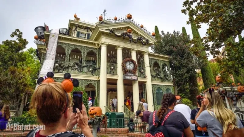 Woman Dies After Medical Episode on Disneyland’s Haunted Mansion Ride