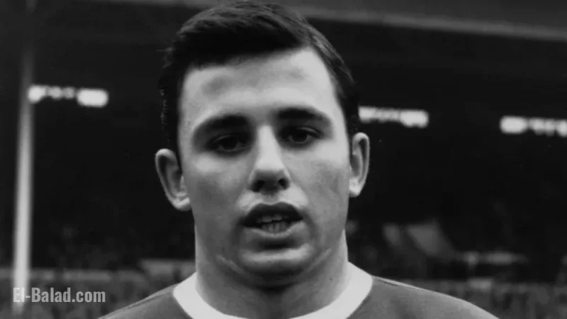 Former Manchester United Midfielder Jimmy Nicholson Dies at 79