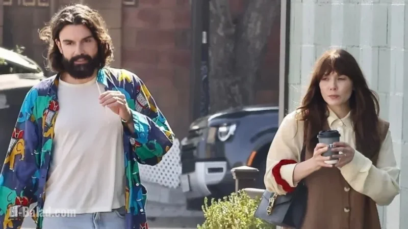 Elizabeth Olsen Enjoys Lunch with Husband Robbie Arnett in Los Angeles