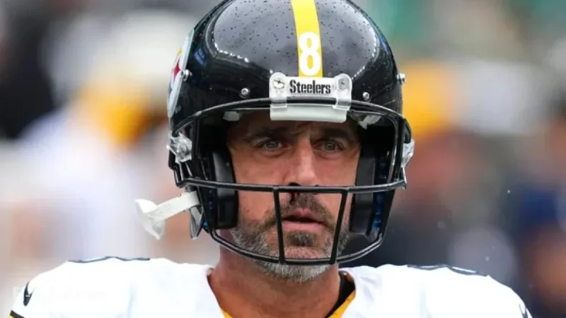 Aaron Rodgers Injures Cerebellum Attempting Telepathic Audible