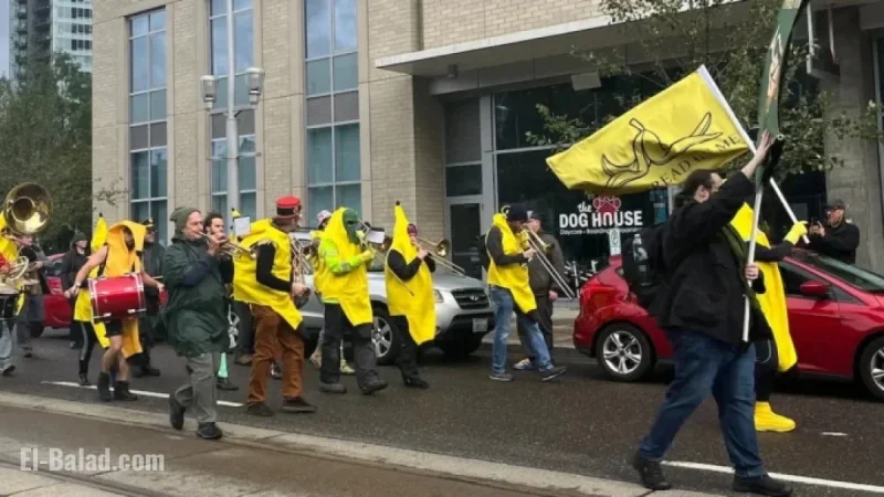 Portlanders Hold Rival Rallies on ICE Following Naked Bike Ride
