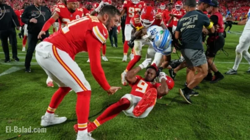 Lions DB Shoves Chiefs WR After Ignoring Patrick Mahomes