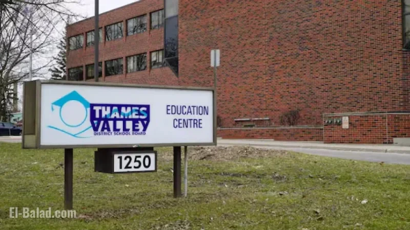 Ex-School Board Executive Indicted for Mail Theft