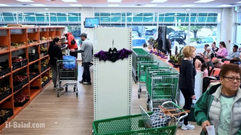 US States Warn Extended Federal Shutdown Threatens Food Aid Benefits