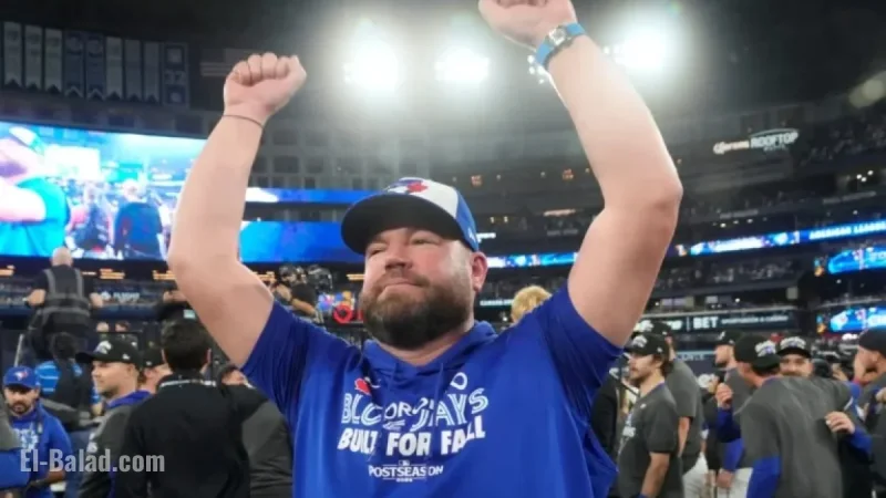 Blue Jays Secure Extension Deals with Schneider, Key Front Office Executive: Report