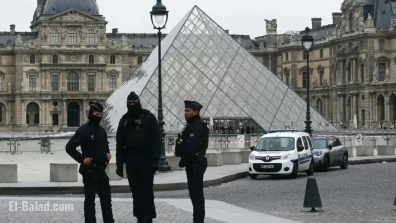 French Prosecutors: Two Arrested for Louvre Jewel Heist