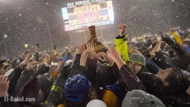Pokes Insider Celebrates Tradition of Border War Lore