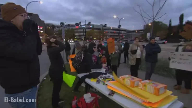 Protesters Condemn Legault’s Authoritarianism, Demand Minister Dubé’s Attention