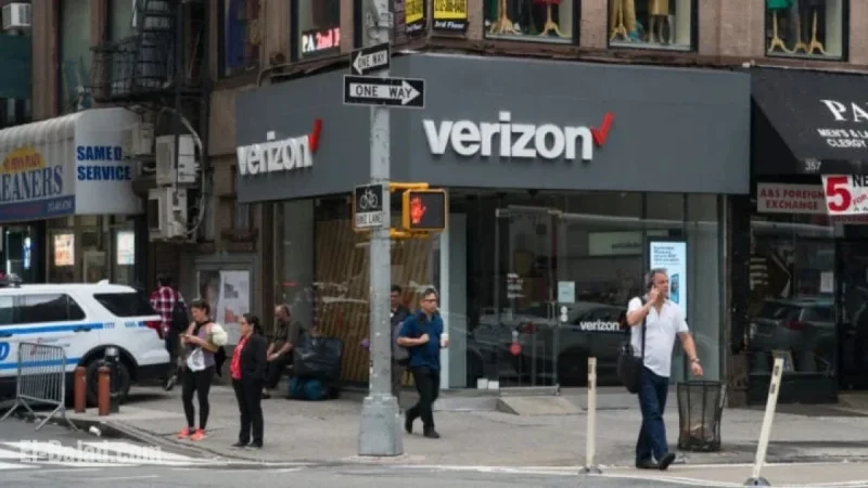 Verizon Q3 Earnings Preview: Insights from AT&T and T-Mobile Results