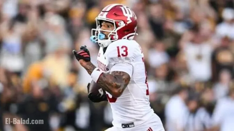 Elijah Sarratt exits early vs. Maryland with hamstring scare; Indiana star’s status upgraded on sideline
