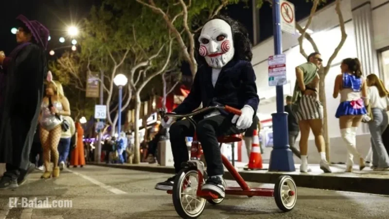 Santa Monica Boulevard Thrills at 2025 Halloween Carnaval