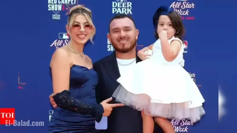Shane Bieber’s Wife Kara Responds to Sofia Castaneda’s World Series Post