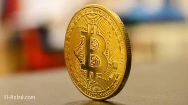 Bitcoin Dips as Fed’s Hawkish Stance and US Shutdown Persist