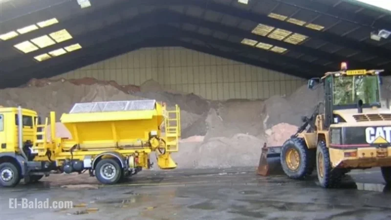 Wandsworth Offers Free Grit for Residents Ahead of Cold Snap