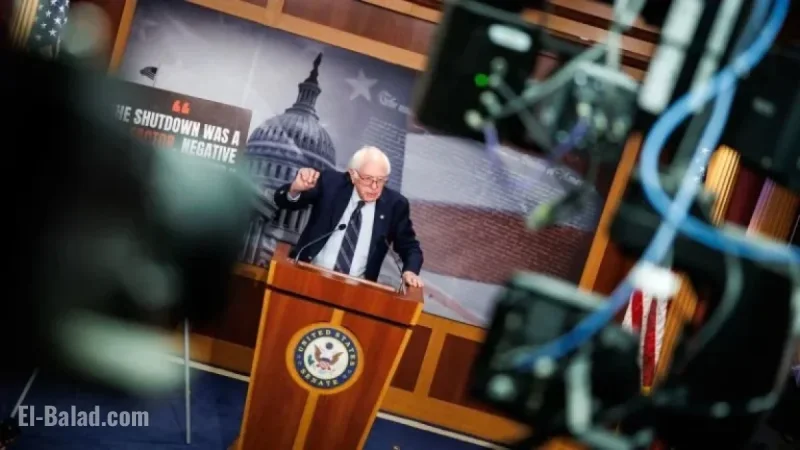 Democrats Rally Against Centrists’ Proposed Shutdown Deal