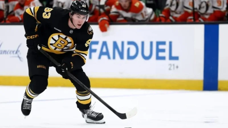 Fraser Minten Discusses Maple Leafs Exit, Bruins Role, and Dinner Mishap