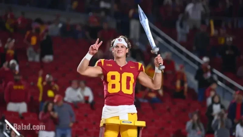USC Stuns Northwestern with Trick Play: Backup QB Impersonates Punter