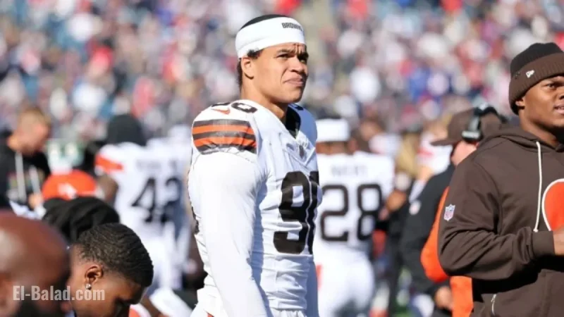 Joe Tryon-Shoyinka Boosts Bears’ Pass Rush with Effort and Drive