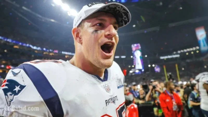 Rob Gronkowski Signs One-Day Contract to Retire with Patriots
