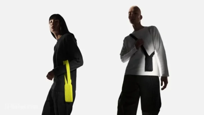 iPhone Pocket: Stylishly Wear and Carry Your iPhone