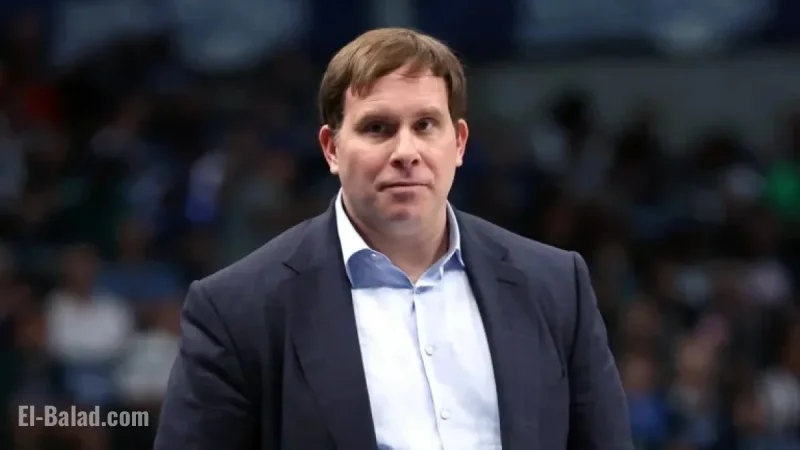 Mavs Owner Apologizes to Teen Fan in Luka Lakers Jersey Over Trade