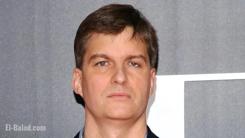 Michael Burry Closes Hedge Fund, Hints at New Venture