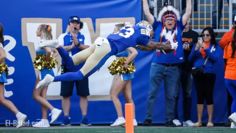 Rookie Trey Vaval Shines, Scores Twice at CFL Awards for Winnipeg