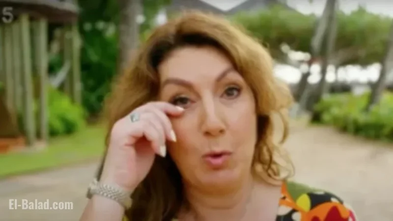Jane McDonald Pauses Show, Overcome by Emotional Message