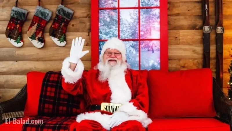 Santa Brings Holiday Cheer to Upper Canada Mall, Newmarket