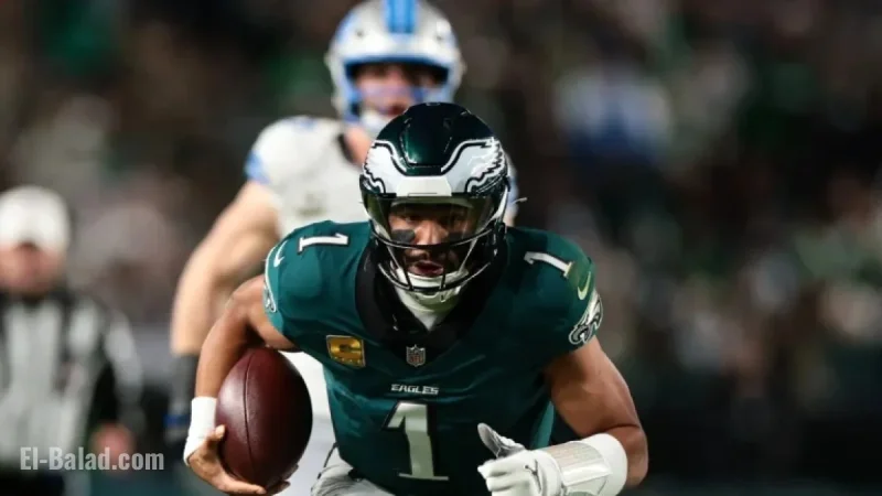 Jalen Hurts Scores, Eagles Lead Lions 13-6 at Halftime
