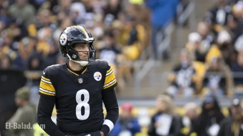Report: Aaron Rodgers Possibly Sustains Minor Left Wrist Fracture