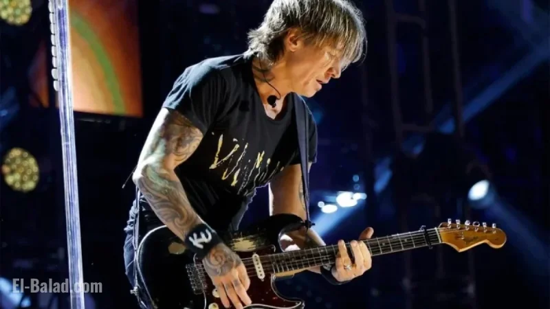 Keith Urban Performs at Mar-a-Lago, Covers Chappell Roan and Bob Marley