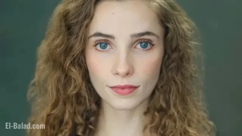 “Wicked Movie Adaptation Unveils Dorothy Casting”