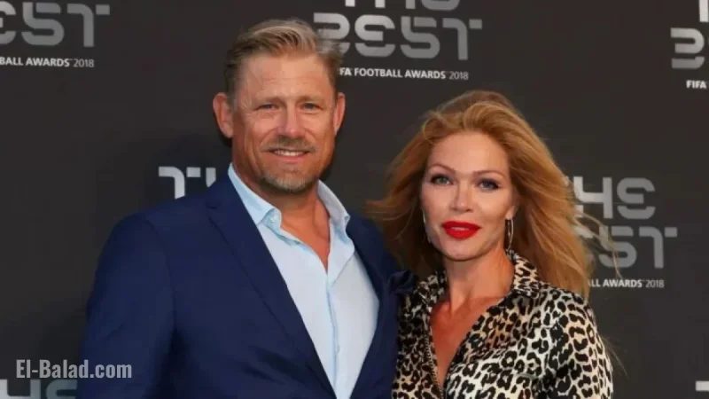 Man Utd Legend Marries Playboy Model Who Questioned His Fame