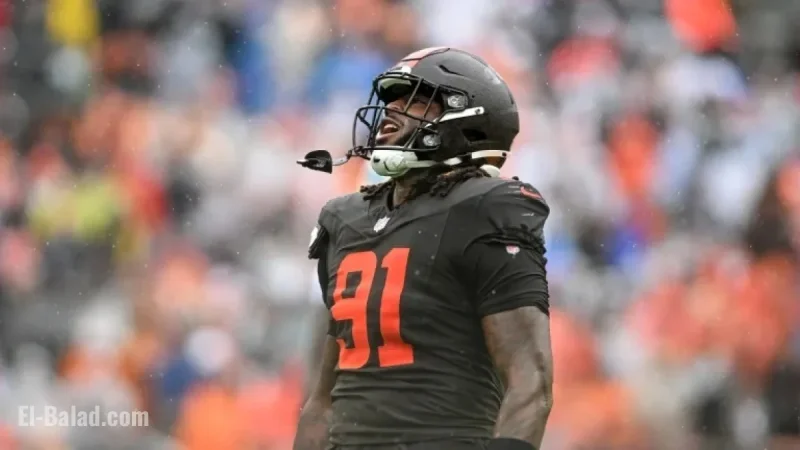Browns Secure Three-Year Extension with DE Alex Wright