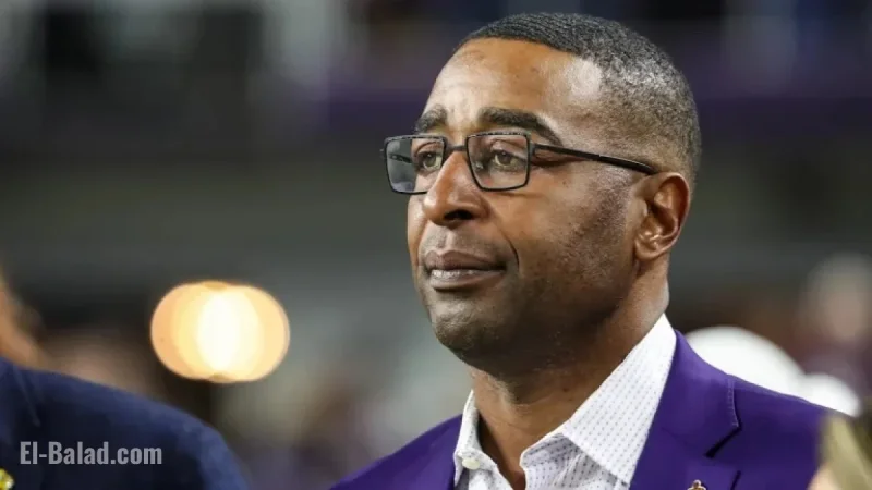 McCarthy’s QB Coach Apologizes to Cris Carter for Disrespectful Tweet