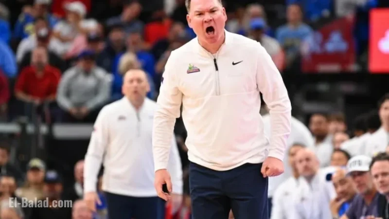 Tommy Lloyd, Jaden Bradley React to Arizona Wildcats’ Victory Over No. 3 UConn