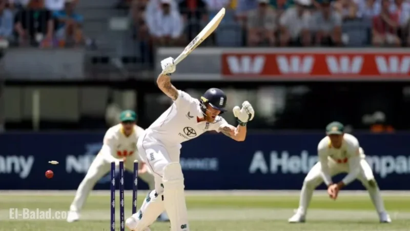 Mitchell Starc Dismisses Crawley and Root for Ducks; England in Trouble