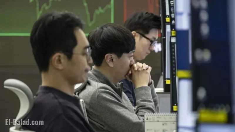Samsung and SK Hynix Plunge in Korea Pre-Market Following US Stock Slide