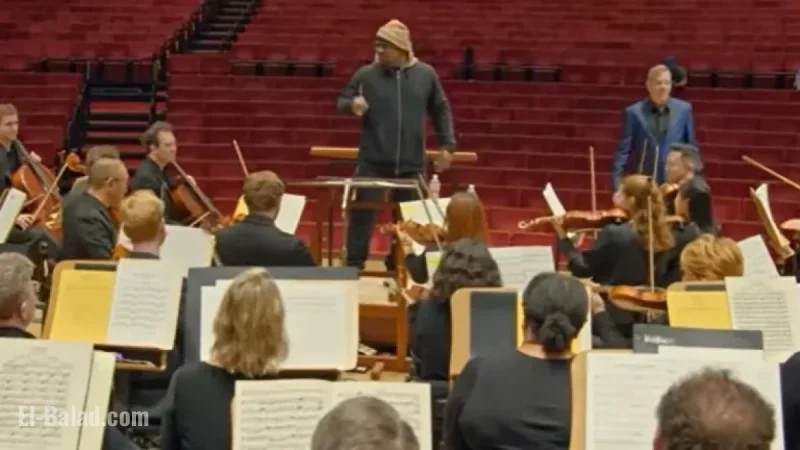 Marshawn Lynch Leads Houston Symphony: A Unique Football-Crossover Event