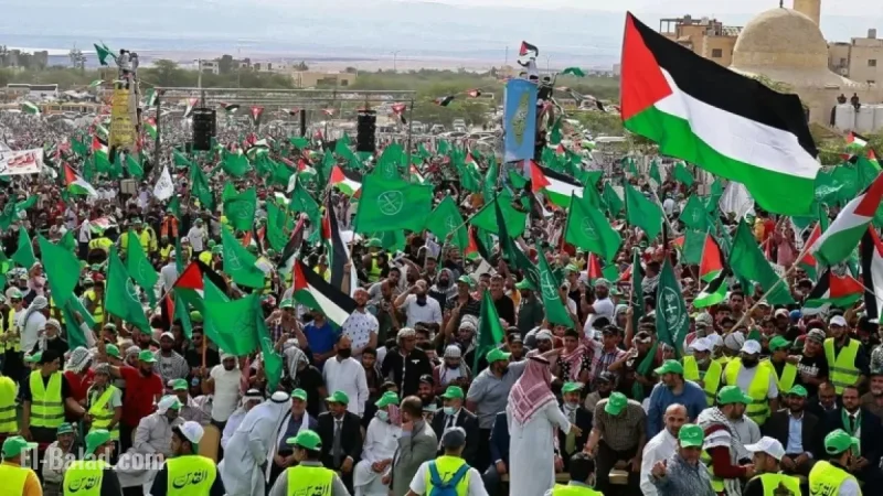 Trump Targets Muslim Brotherhood Chapters as Terrorist Groups in Executive Order