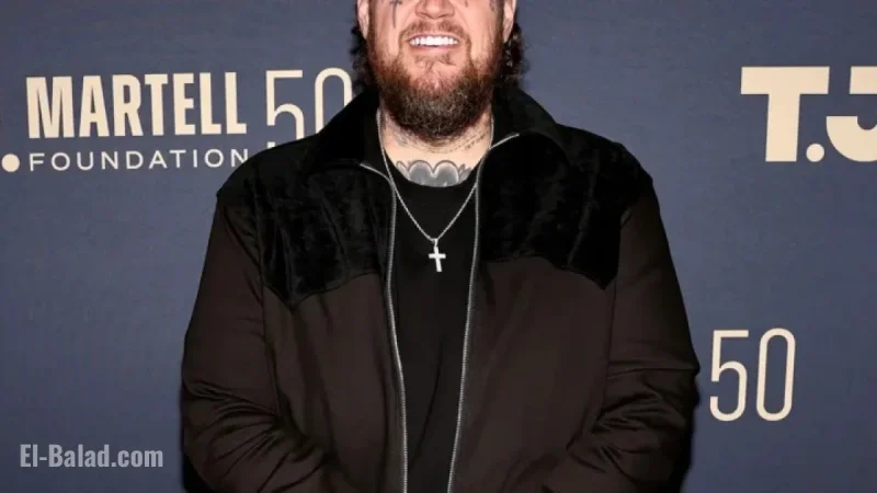 Jelly Roll Debuts Beardless Look in First Public Appearance