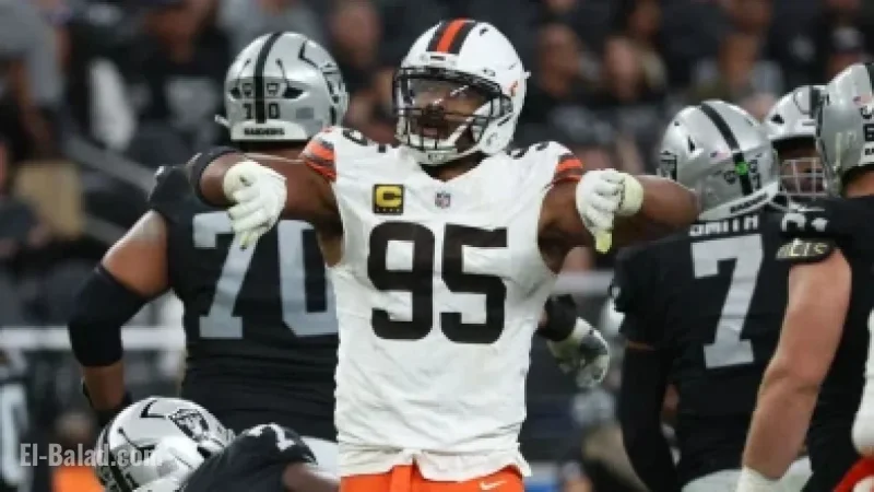 Micah Parsons Sets NFL Record in Packers’ Thanksgiving Win Over Lions